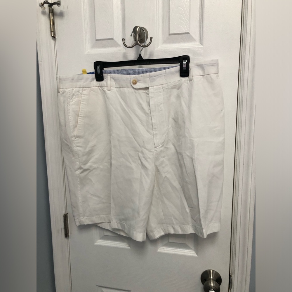 J McLaughlin Shorts Mens Size 40 White Italian Fabric Linen Blend Casual Summer